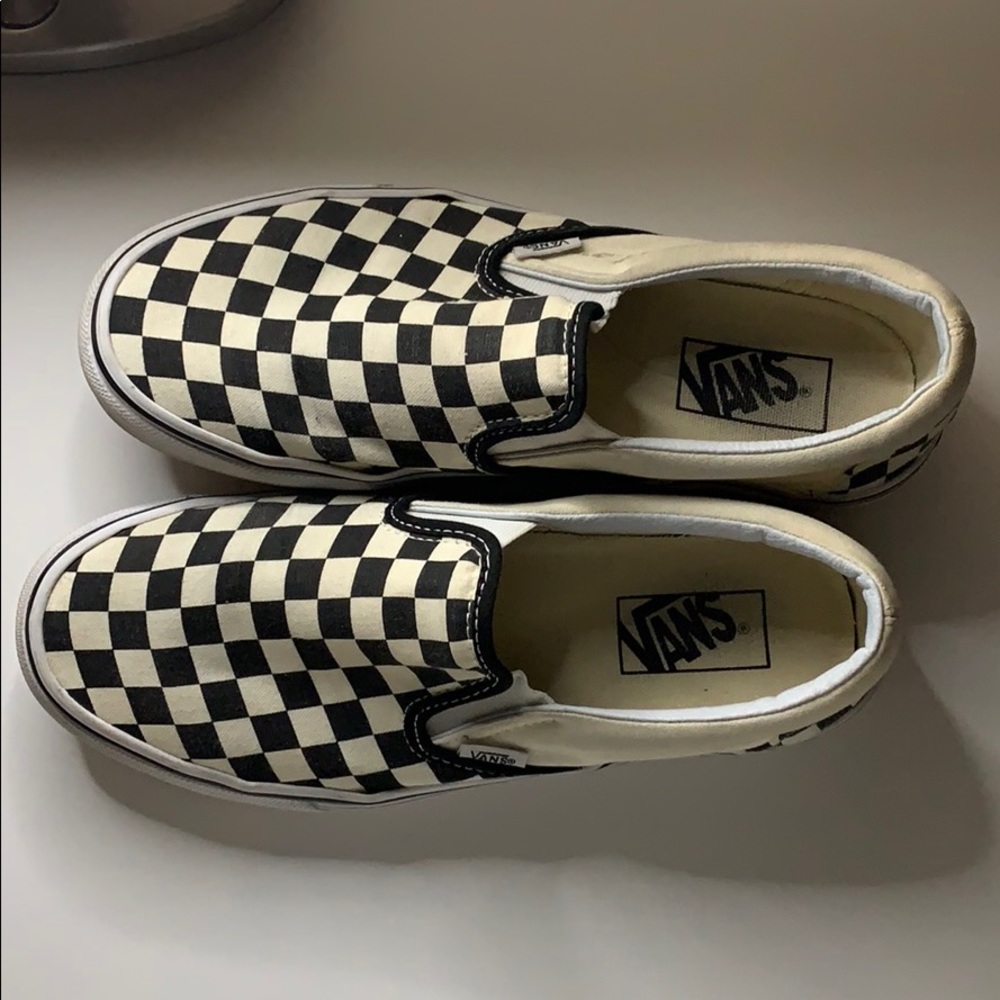 checkered vans